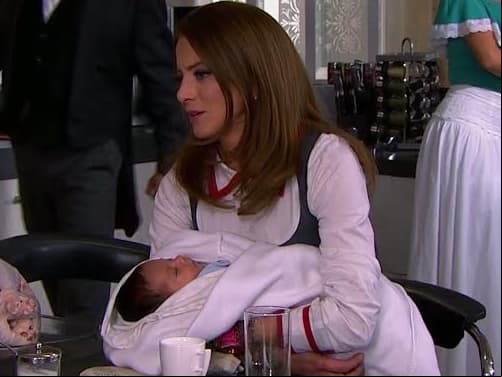¡Silvia Navarro confirma embarazo!