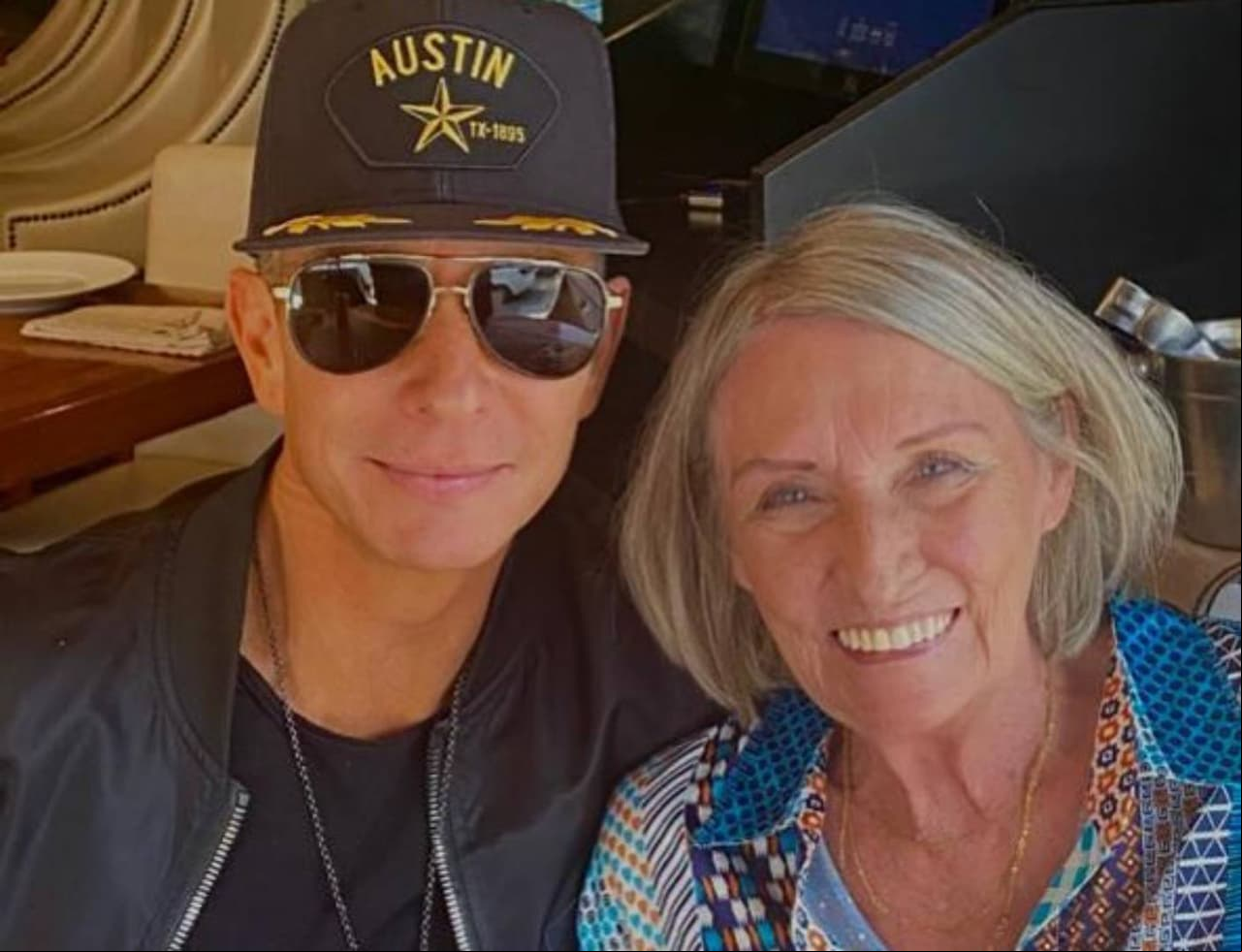 Erik Rubín cumple la emotiva última voluntad de su madre