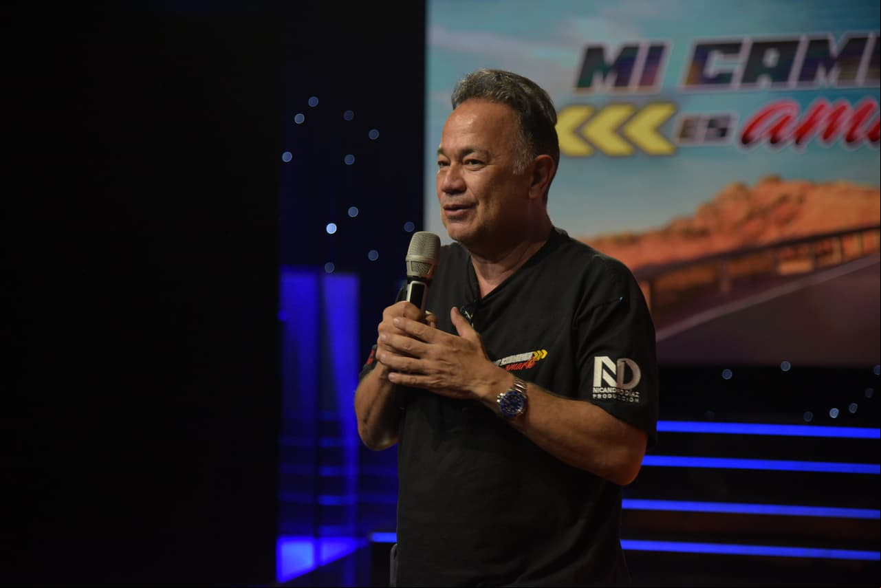 El productor Nicandro Díaz agradeció a los presentes por todo el apoyo dado durante la creación de este melodrama.