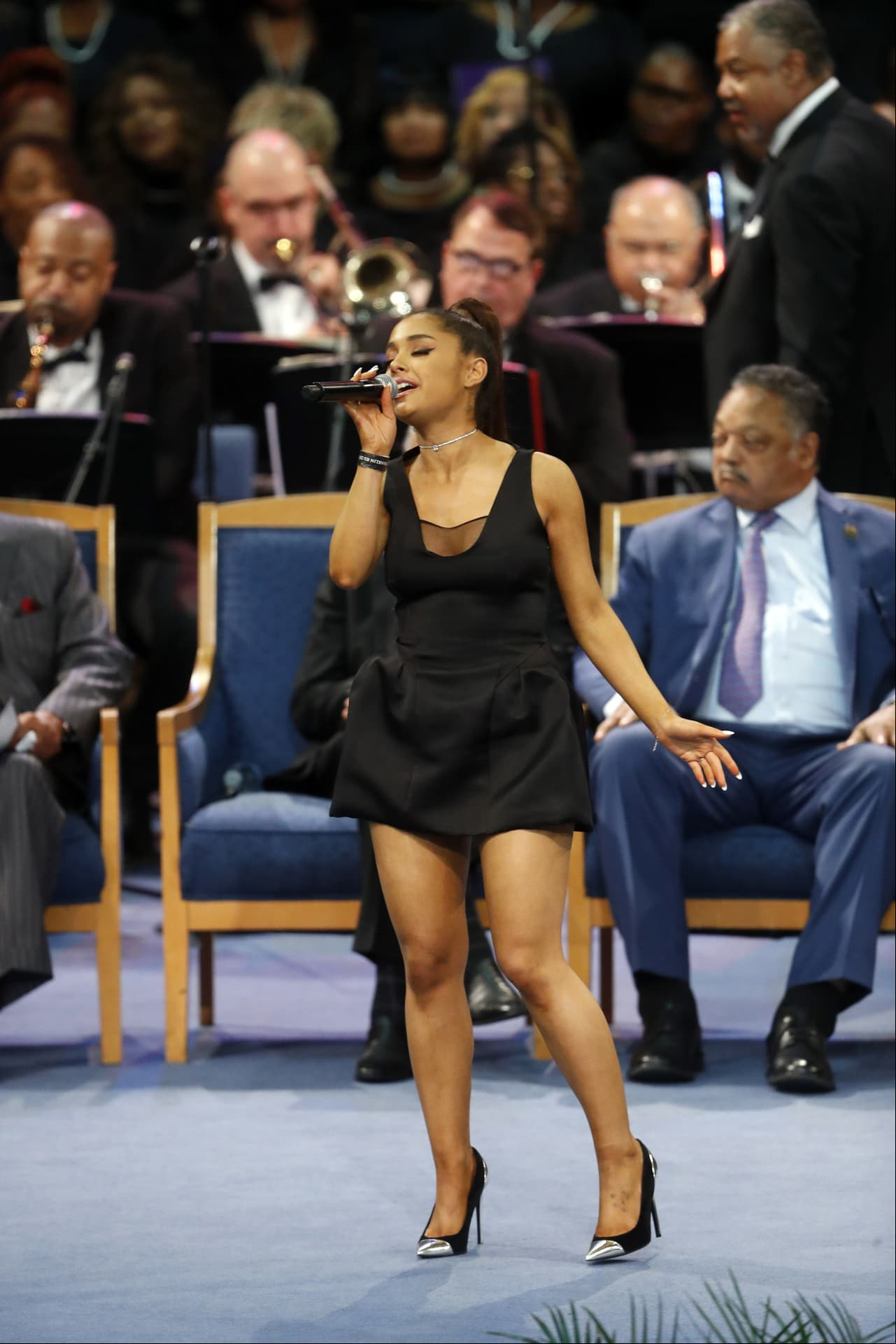 Ariana Grande en el funeral de Aretha Franklin