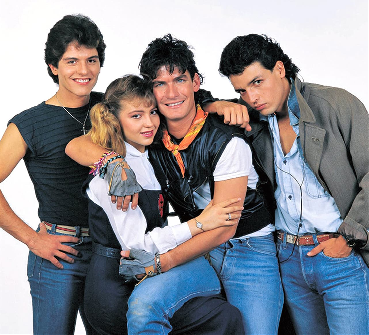 Ernesto Laguardia, Thalía, Sebastián Ligarde y Rafael Rojas protagonizaron Quinceañera
