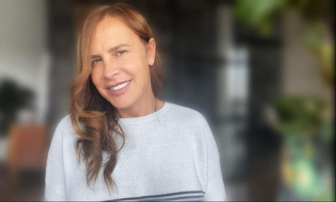 Karla Gascón comparte foto desde la playa y acapara miradas