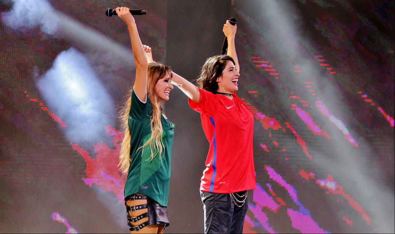 El dueto Ha Ash suma las Gaviotas de Plata y Oro que recibieron durante su primera actuación en el Festival Internacional de la Canción Viña del Mar.
