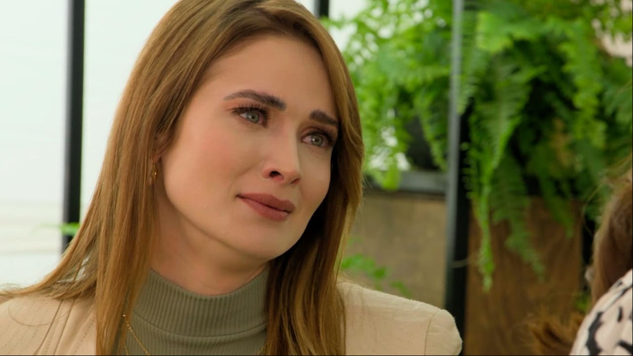 Elena juzga a Angelli por despreciar a Rebeca