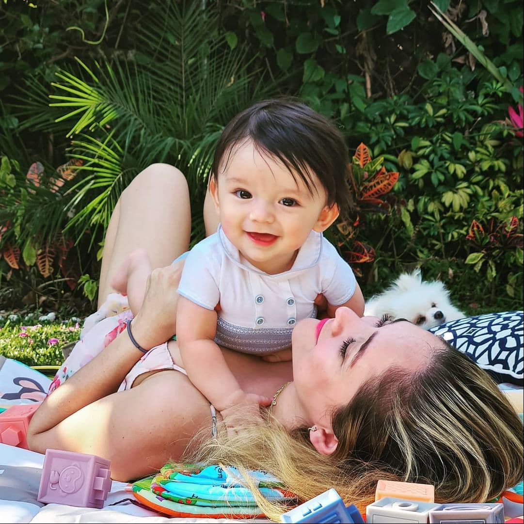 Mientras que en 2020 se convirtió en mamá de André, a quien presume constantemente en sus redes sociales.