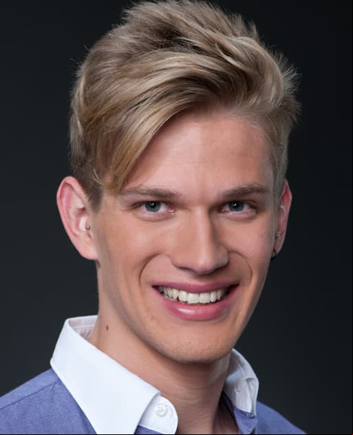 Kevin Holt