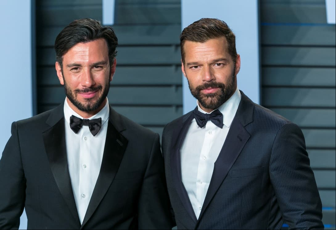 Ricky Martin posa con su esposo Jwan Yosef en la alfombra roja de los Premios Oscar 2018