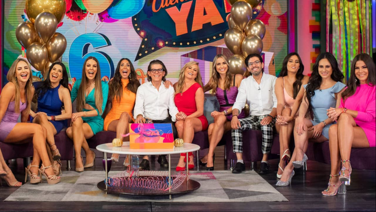 Conductora de Cuéntamelo Ya! revela el sexo de su bebé en vivo y termina llorando
