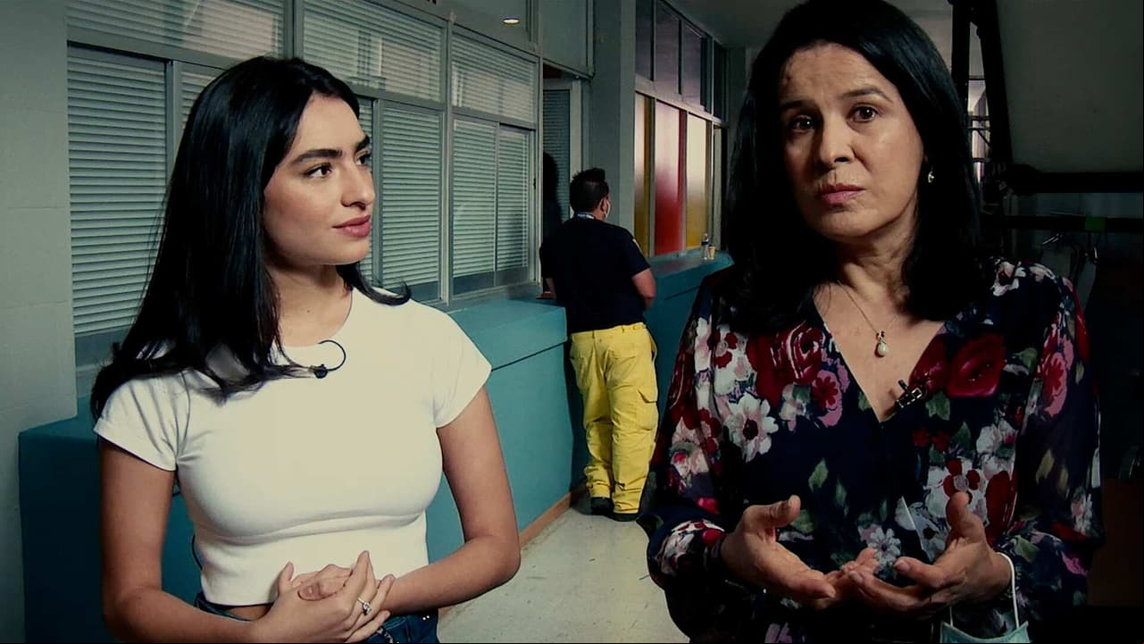 Arcelia Ramírez comparte a Valentina Buzzurro su experiencia al volver a ‘Vencer el Pasado’