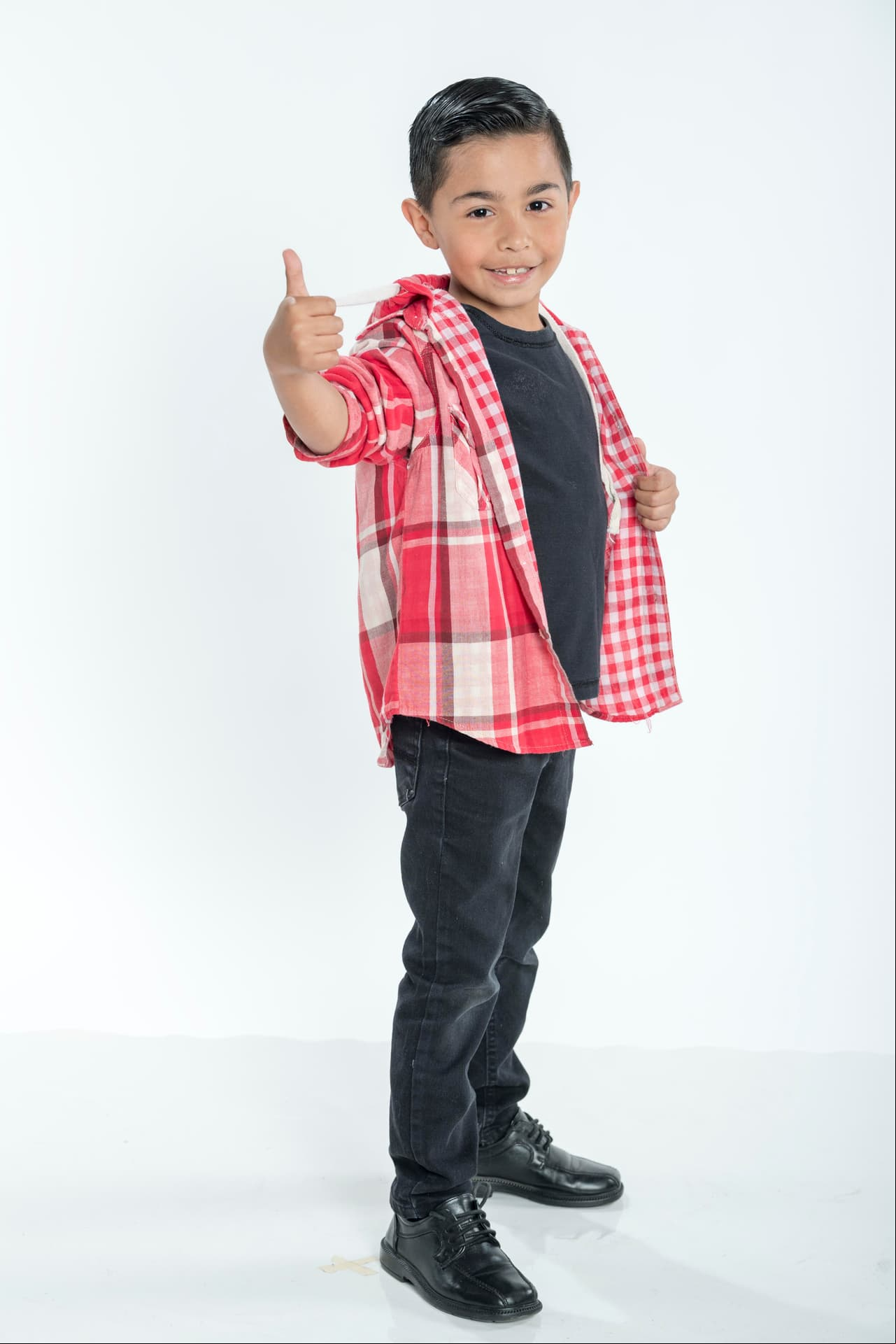 Escuadrón 5: Diego Rodríguez. Bailarín. Ensenada, 8 años.