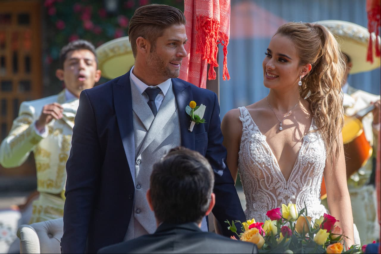 Luego de una hermosa ceremonia religiosa, 'Rodrigo' (Horacio Pancheri) y Katya' (Gala Montes) celebraron con una gran fiesta su enlace matrimonial.