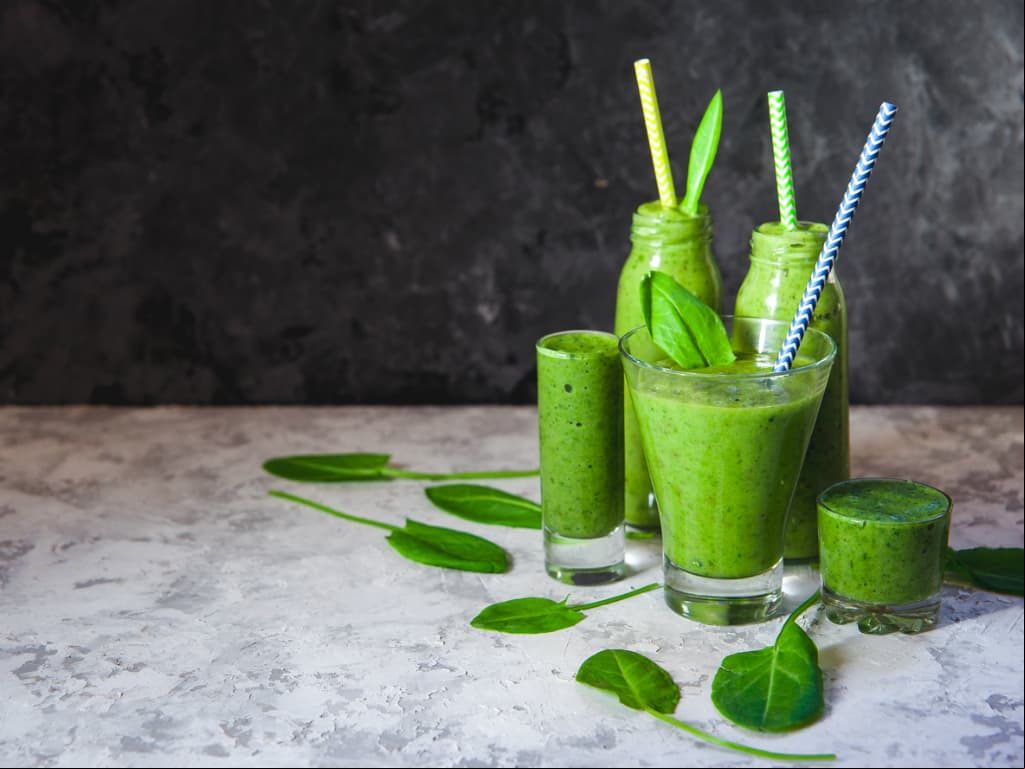 Jugo verde para bajar de peso por la noche