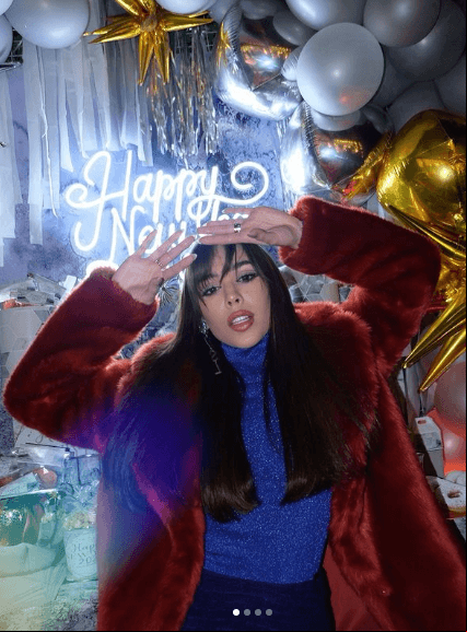 Danna PaolaCon nuevo look, la cantante recibió el Año Nuevo con un saludo: “✨22 HELLO 22✨”