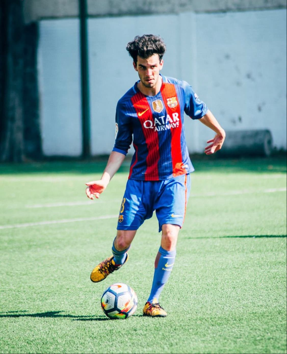 Además de la actuación, Bastian también es un gran apasionado del futbol. Tal y como lo ha demostrado con algunas publicaciones en su cuenta de Instagram.
