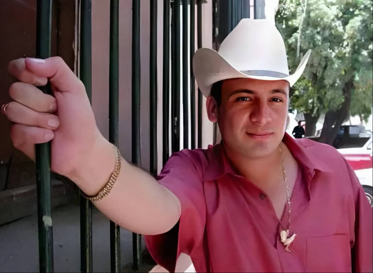 Hija de Valentín Elizalde sigue sus pasos y revive el legado de su padre con su versión de “Ebrio de amor”