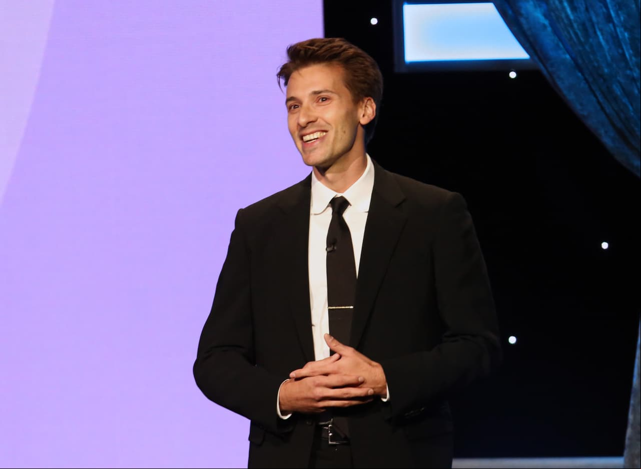 Hunter Johansson en el American Cinematheque Awards en honor a Scarlett Johansson
