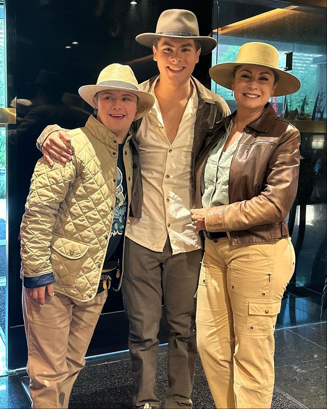 Luciano y Carlo son hijos de Lety Calderón y Juan Collado.
