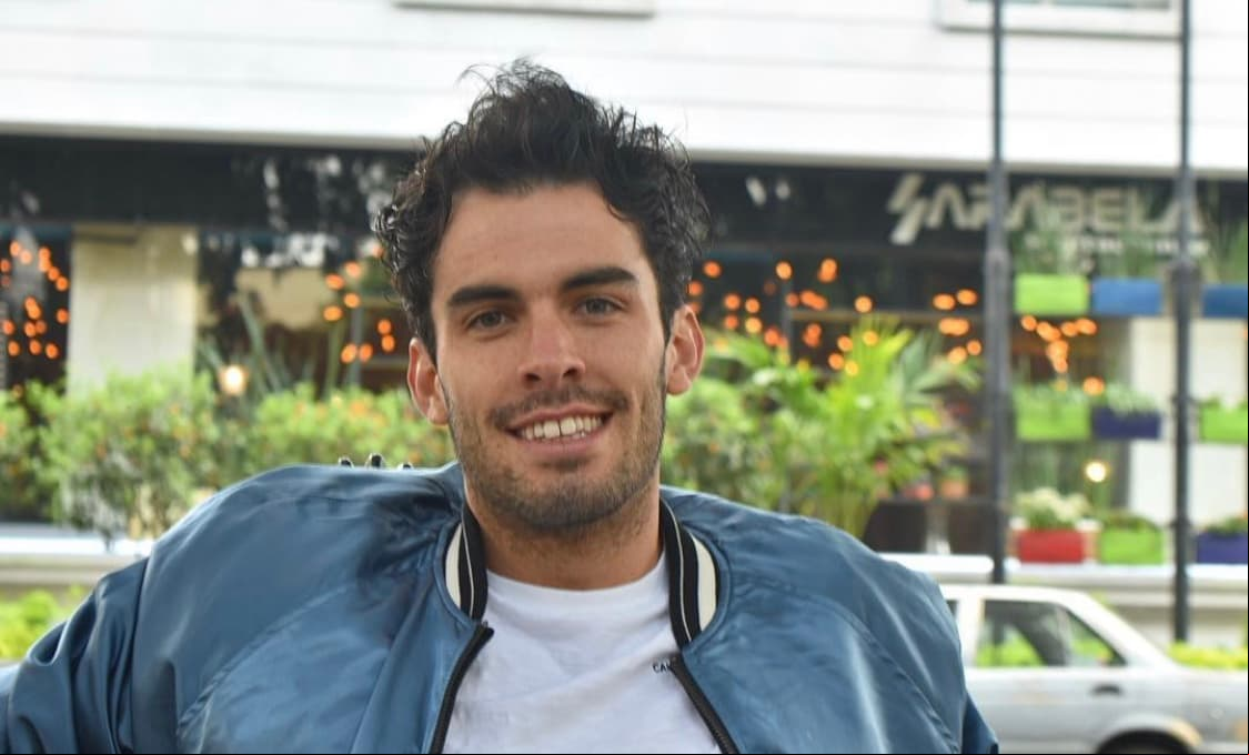 A su corta edad, Bastian ya ha participado en algunas obras musicales como 'Avenida Q, el musical' y 'Las mil amores'.