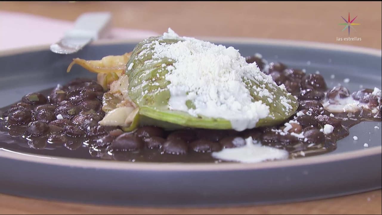 Aligera tu dieta con esta RECETA: Nopales rellenos de setas