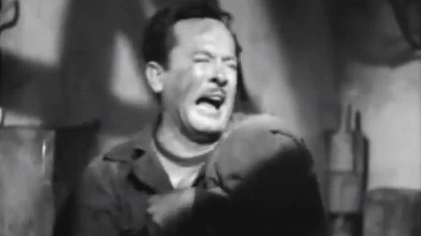 Incluso, la escena en que Pedro Infante llora la muerte de su hijo ha trascendido a la propia película por su dramatismo. Como dato curioso, ¿sabías que Infante jamás grita '¡Toritooo!' en la película como la gente cree?