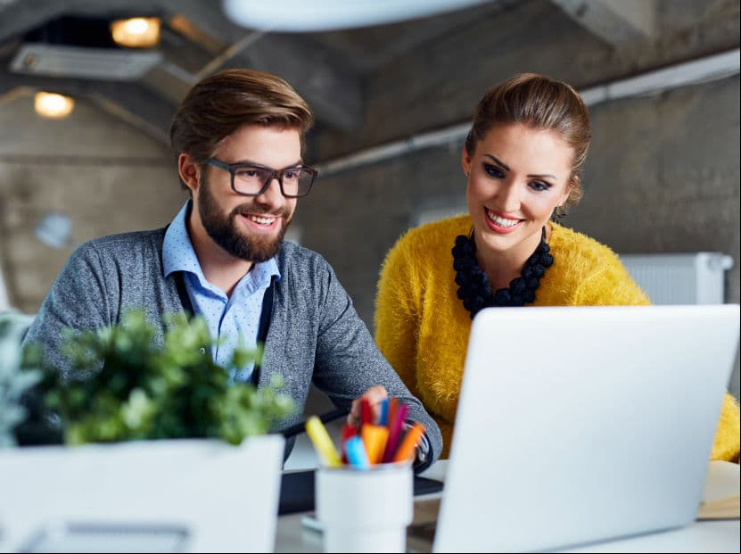 La comprensión es el pilar de su relación, por lo que les dará la estabilidad necesaria para enfrentar cada situación que se les presente durante la vida. La perfección de Virgo se complementa muy bien con Tauro a quien considera su pareja ideal. No se les acabará el amor.