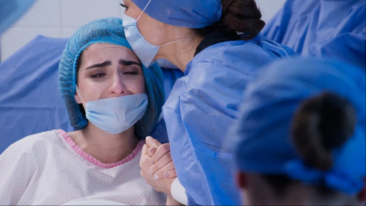 Andrea da a luz a un hermoso bebé en 'Mi Fortuna Es Amarte'