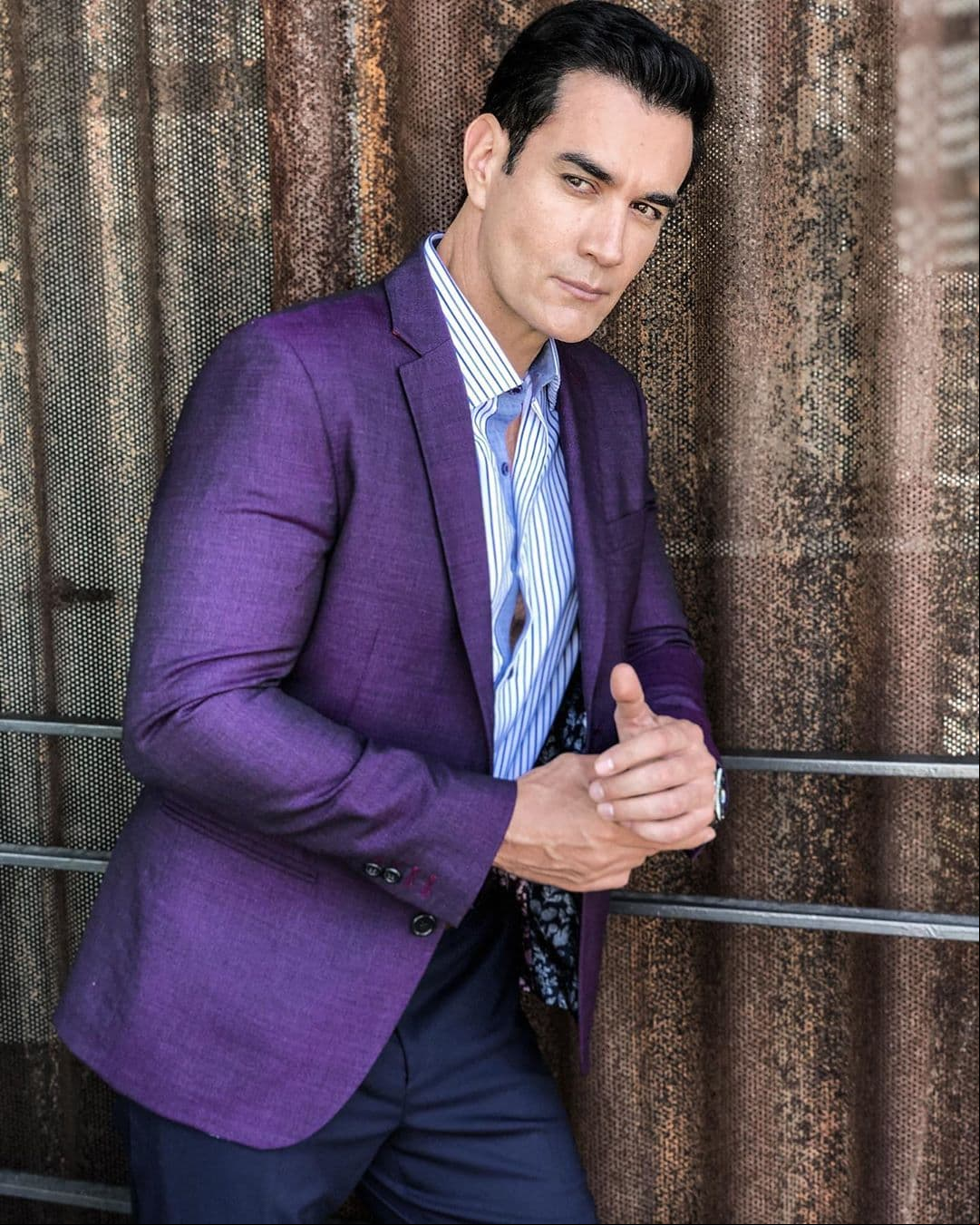 El actor también busca motivar a sus seguidores: “Hay dos maneras de vivir la vida: una como si nada fuera un milagro, y la otra como si todo fuera un milagro... ¿Cuál escoges?”.