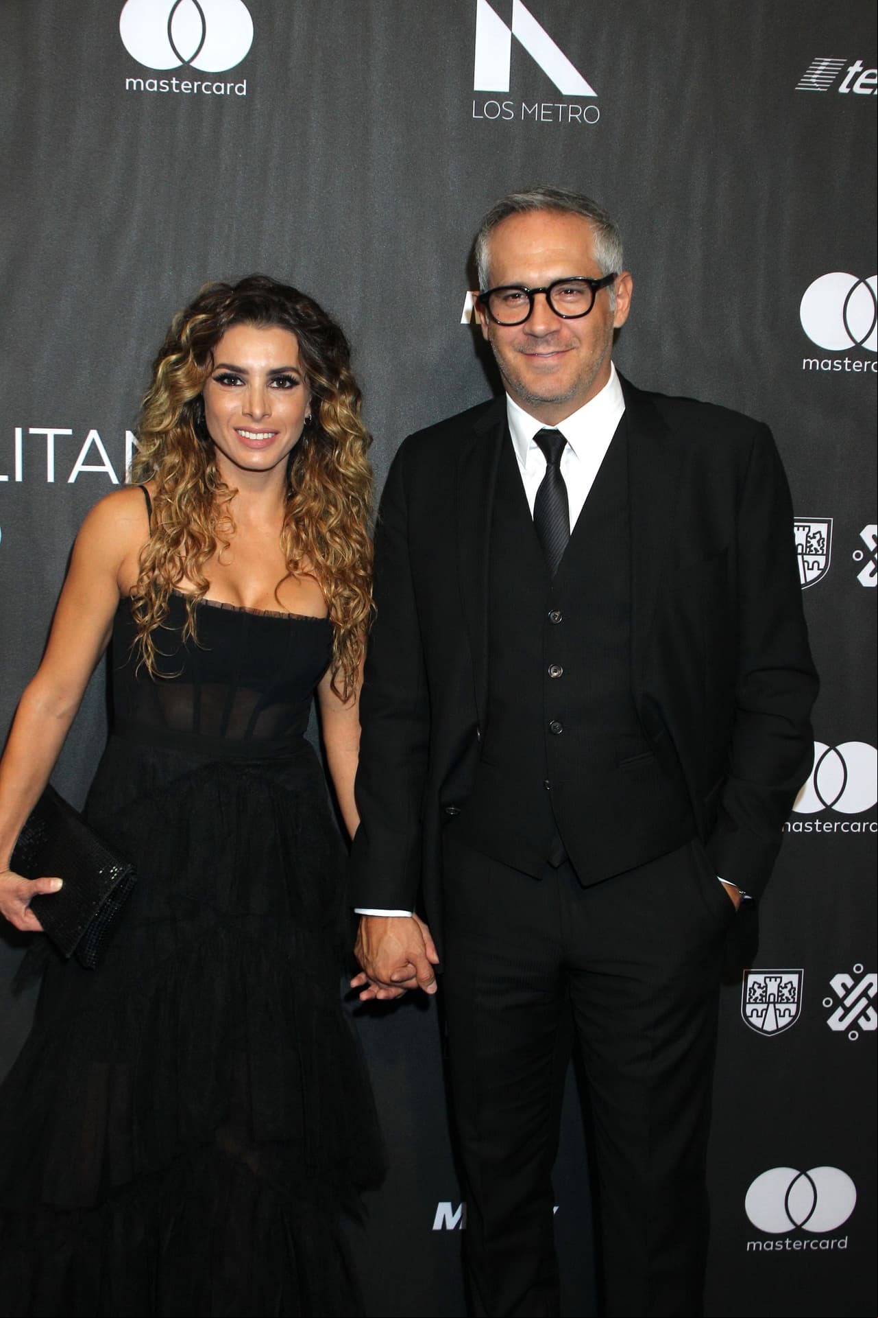 Arath de la Torre llegó de la mano de su esposa Susy Lu.