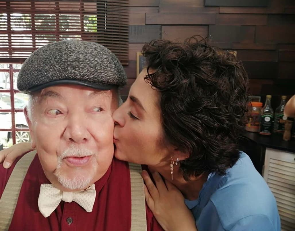 Desde 2011, Mansur ha formado parte de diversos capítulos de la serie 'Como dice el dicho', en donde ha compartido escena con el primer actor Sergio Corona, Benny Emmanuel y Brisa Carrillo, entre otros.