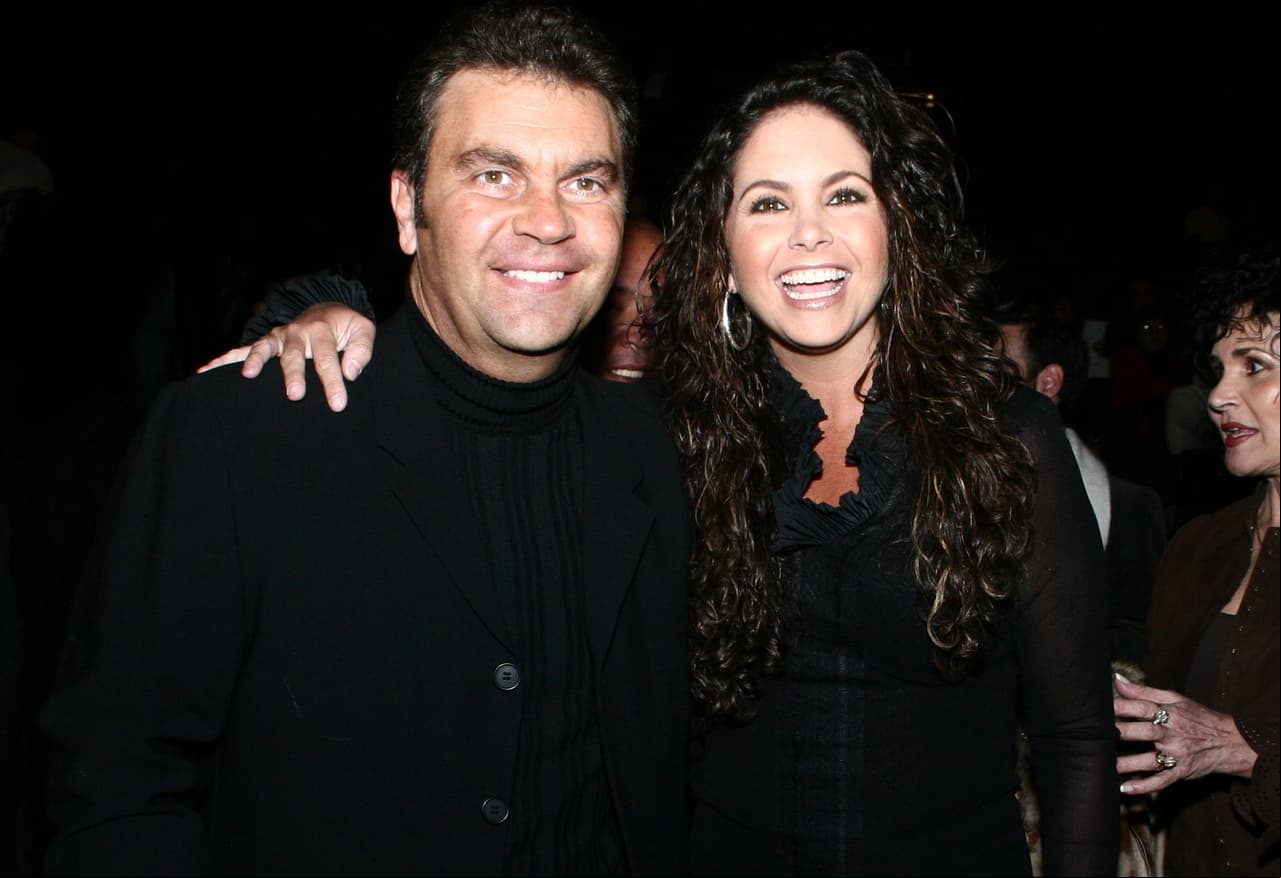 Aseguran que novia de Manuel Mijares… ¡Es igualita a Lucero!