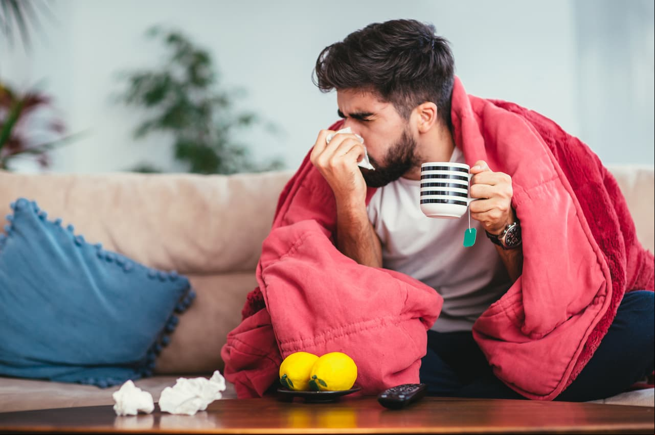 Enfermedades. El estrés afecta tu sistema inmunológico, lo que provoca que fácilmente contraigas enfermedades respiratorias.