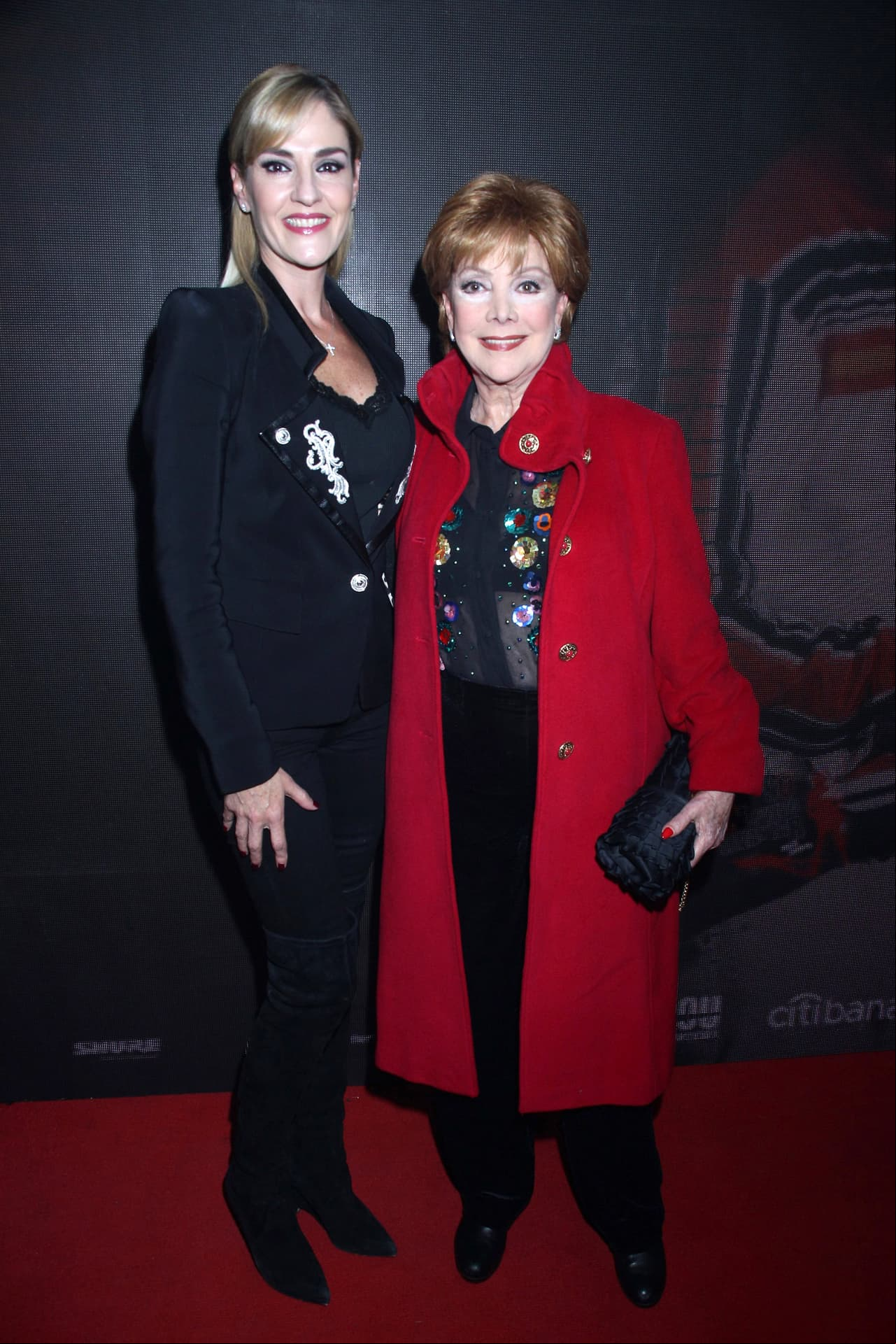 Jacqueline Andere es mamá de Chantal Andere.
