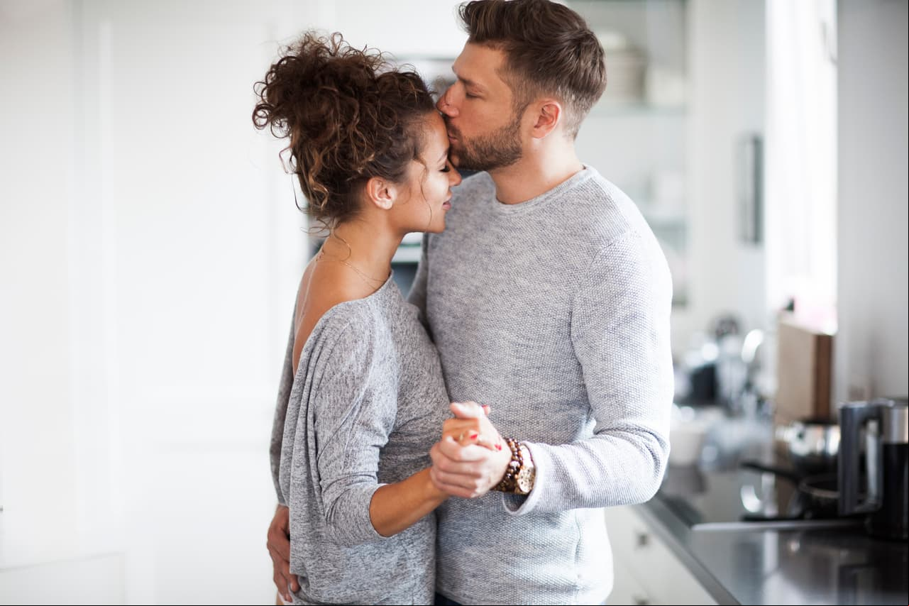 ¿Cómo mantener enamorado a un hombre?