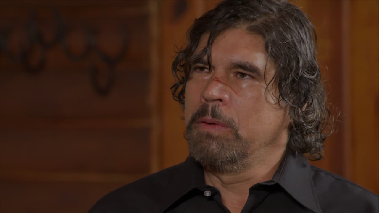 'Carmelo' le jura a 'Octavio' cumplir con sus órdenes.