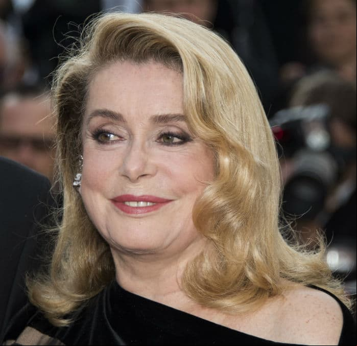 Catherine Deneuve contra el #MeToo, feministas la increpan