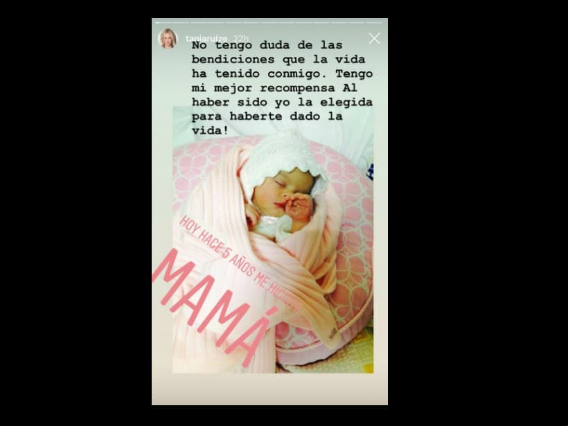 “No tengo duda de las bendiciones que la vida ha tenido conmigo. Tengo mi mejor recompensa al haber sido yo la elegida para haberte dado la vida”, expresó la modelo, de 31 años, en su perfil de Instagram.