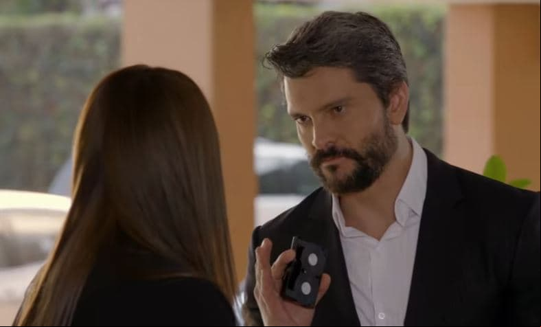 Revive la escena: ¡Julio recuperó la cinta con las evidencias!