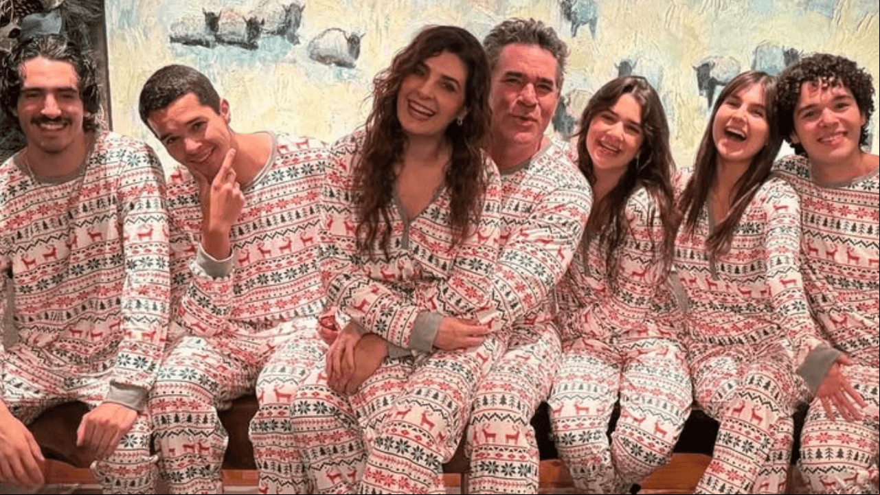Ellos son los cinco hijos de Mayrín Villanueva y Eduardo Santamarina