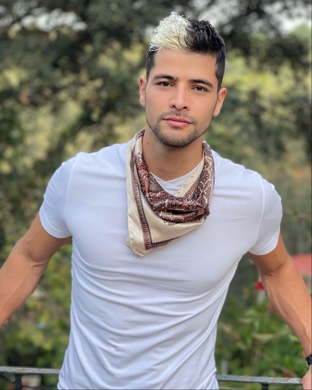 Moisés Peñaloza regresa a Las Estrellas bailan en Hoy tras fuerte caída: "Todavía tengo dolor"