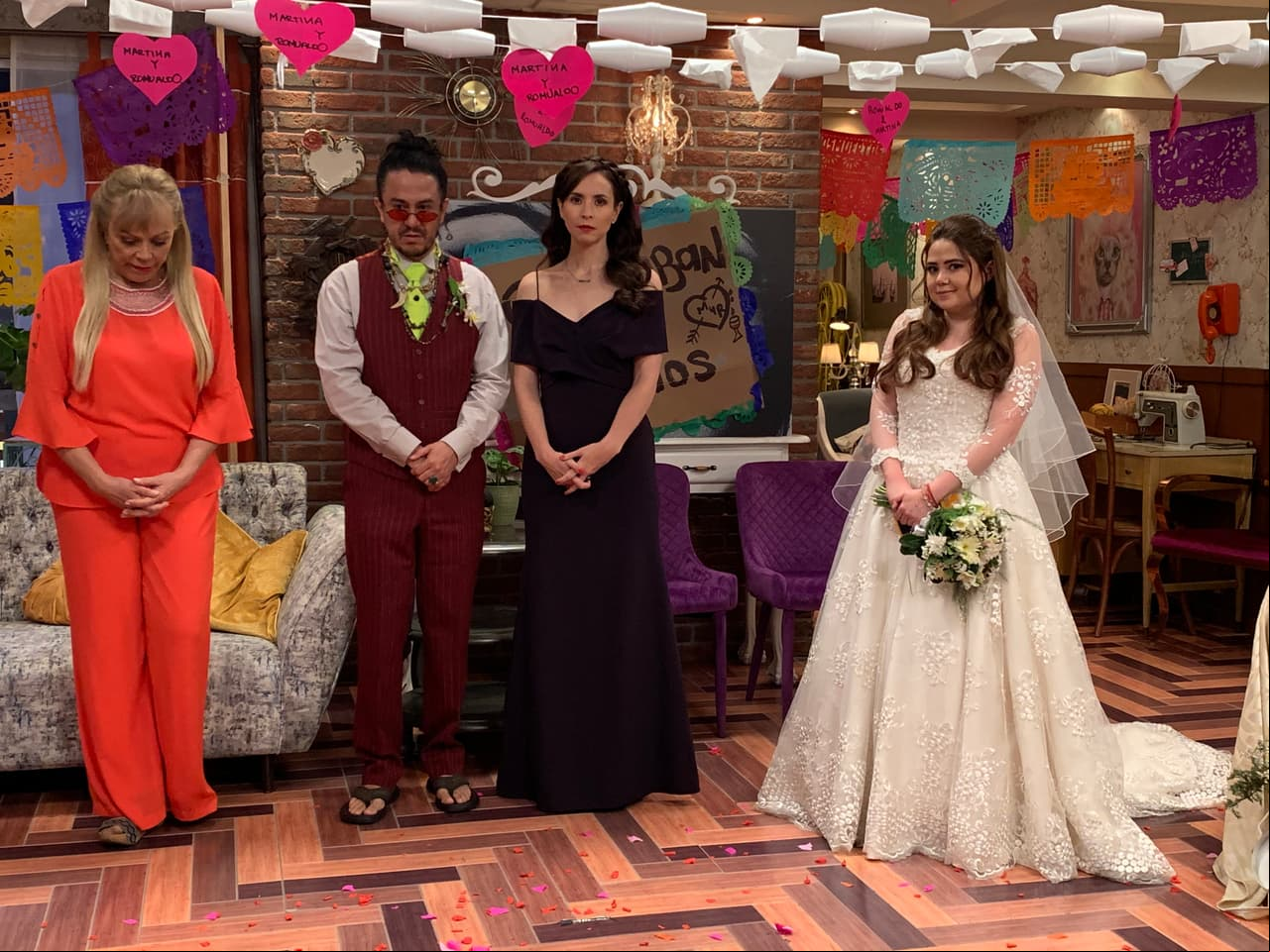 'La boda del siglo' en Una familia de diez corona a la serie como reina de la audiencia