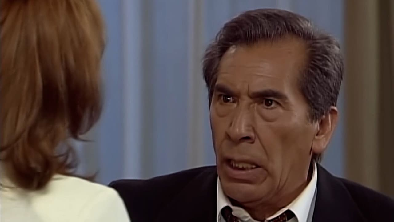 Don Eugenio ya sabe que el bebé de Fernanda no es suyo y la tunde a golpes