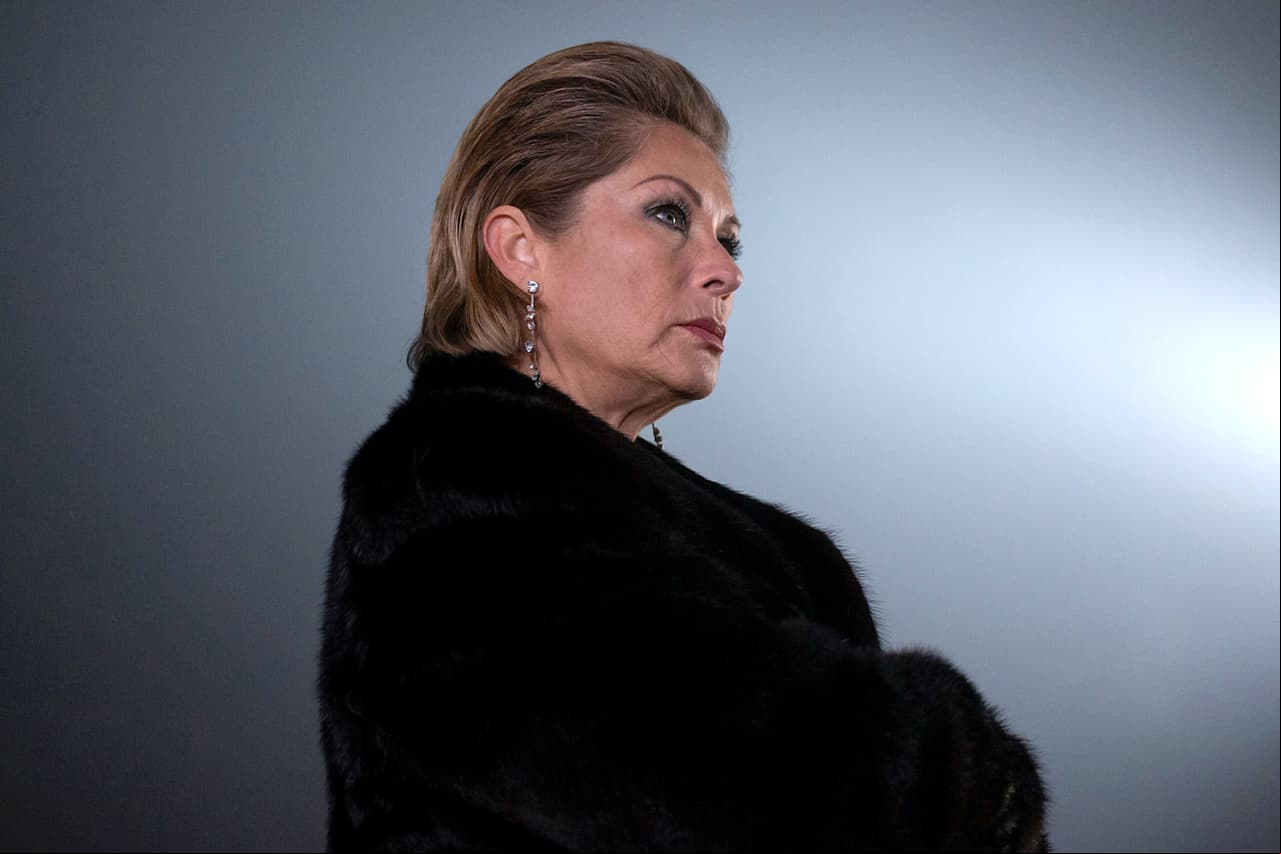 Lety CalderónLa primera actriz porta con elegancia el cabello corto en cada papel que interpreta.