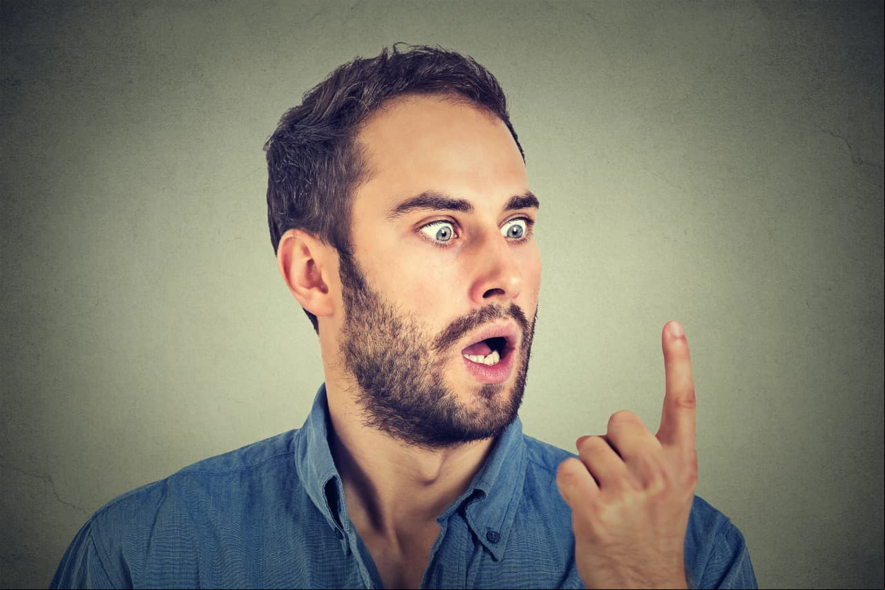 ¿Por qué los hombres huelen sus dedos después de tocar sus genitales?