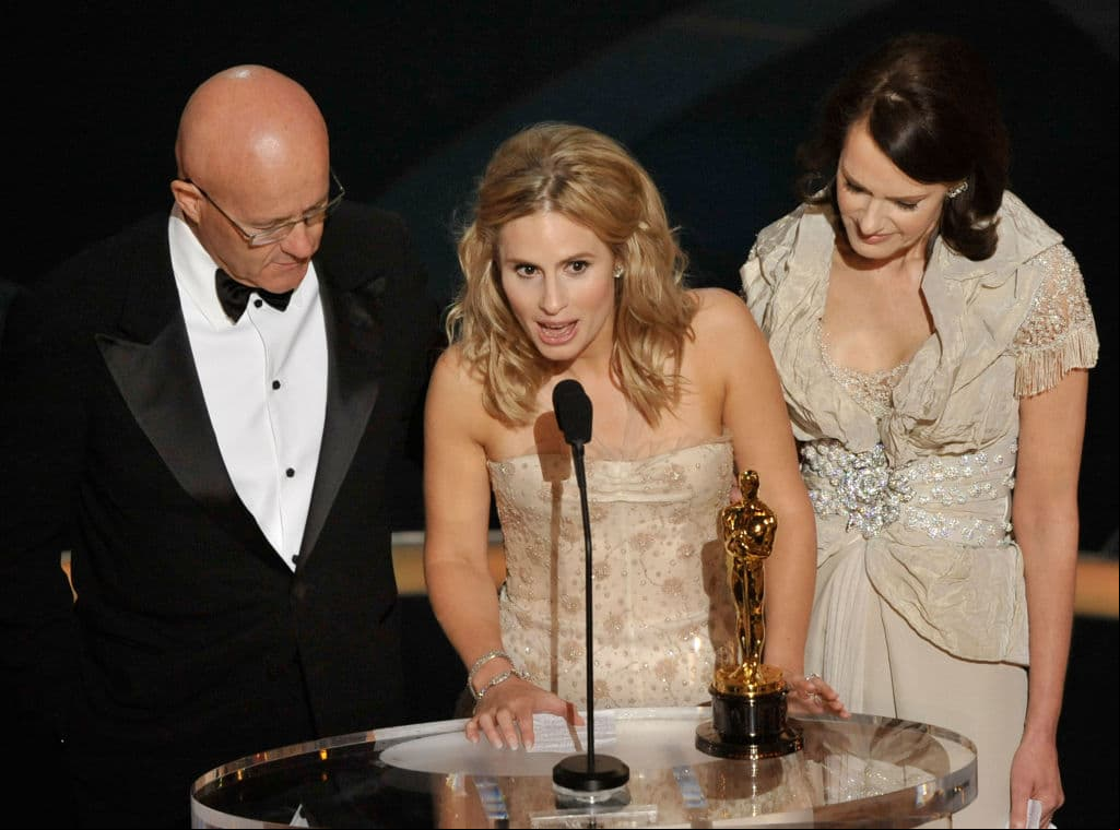 Padres y hermana de Heath Ledger reciben premio Oscar póstumo