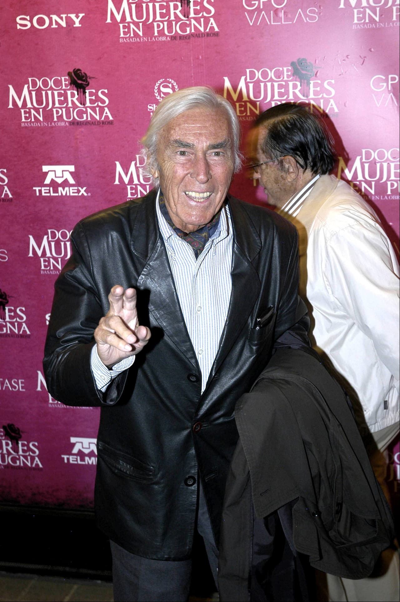 Esta tragedia sacudió profundamente a la familia Murray-Prisant, causando que el actor, en especial, cayera en una profunda depresión. "Mis papás pues ya no estaban para con nosotros. Vivíamos todos en la misma casa, pero mi papá estaba ausente, aunque estaba ahí", narró Alejandro Murray, el segundo hijo de la pareja, a dicho programa.