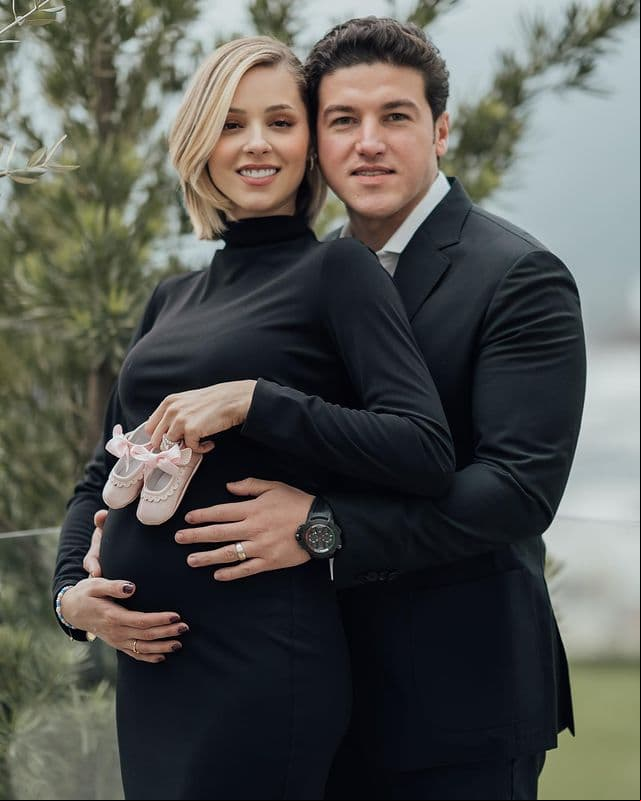 Hija de Mariana Rodríguez y Samuel García conmueve en su primera sesión de fotos