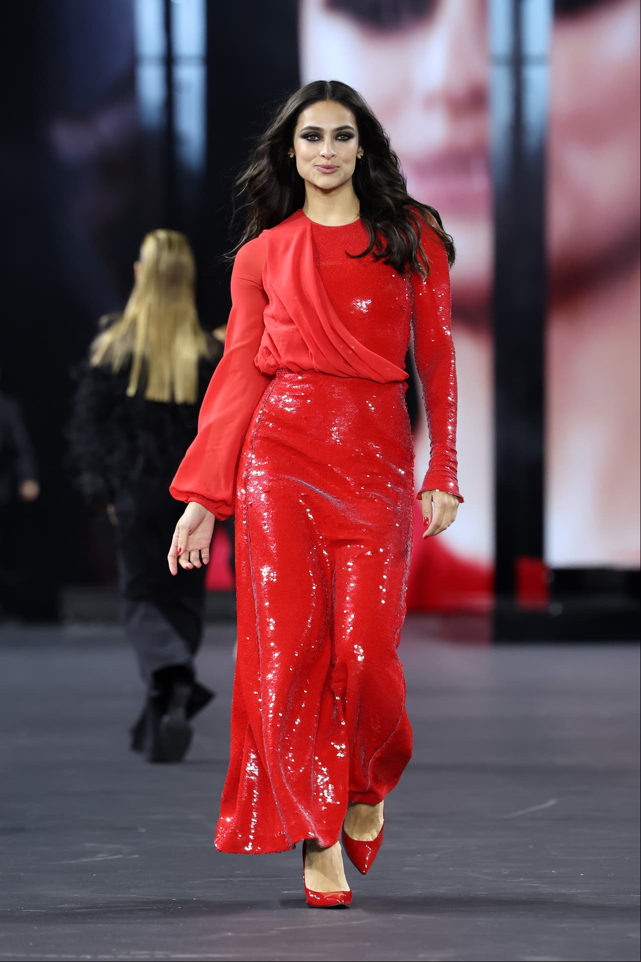 PARIS,  - OCTOBER 02: (EDITORIAL USE ONLY - For Non-Editorial use please seek approval from Fashion House) Renata Notni walks the runway during the "Le Defile Walk Your Worth" By L'Oreal Womenswear Spring/Summer 2023 show as part of Paris Fashion Week on October 02, 2022 in Paris, . (Photo by Pascal Le Segretain/Getty Images)