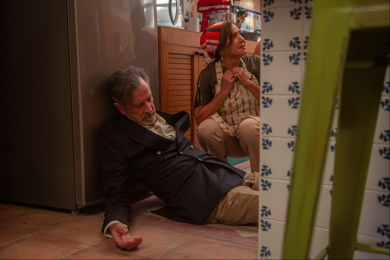 'Claudio' termina inconsciente por el golpazo que recibe.