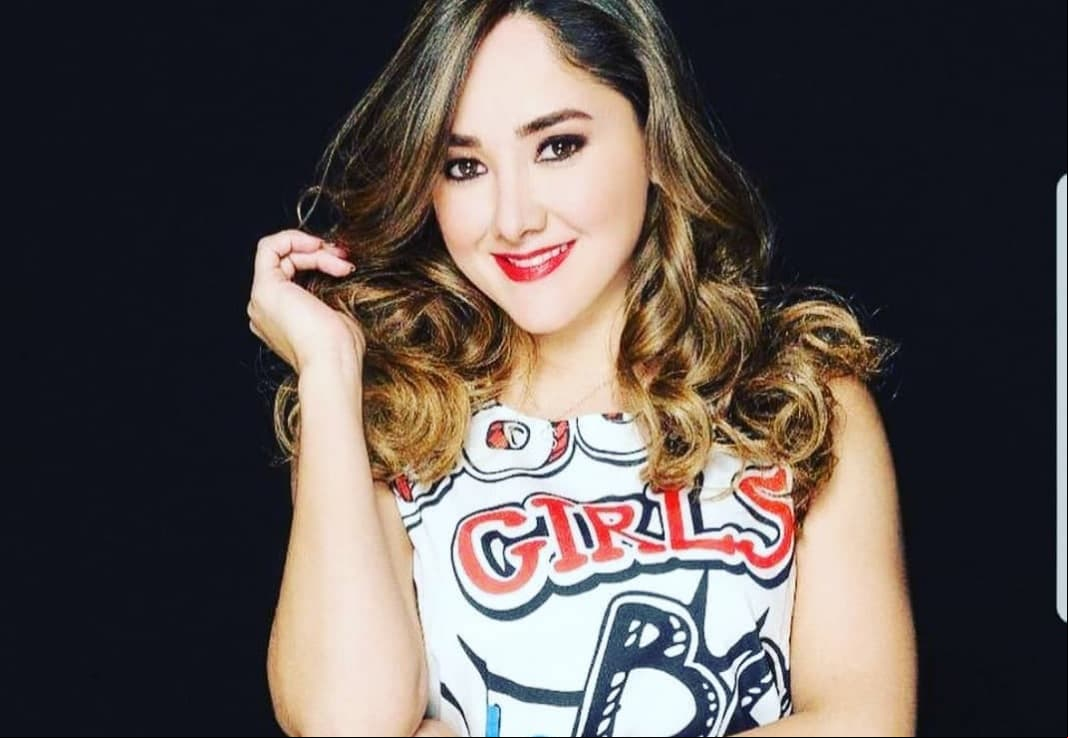 Sherlyn se deja conquistar por José Luis de Río Roma