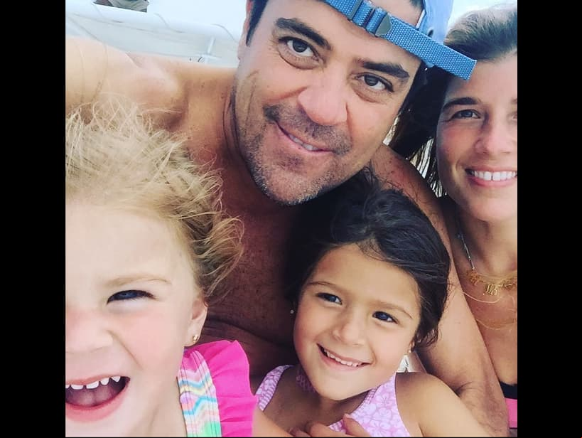 Jorge ‘El burro’ Van Rankin tiene una relación con Magda Bleizeffer, quien es originaria de Sonora y, según su cuenta de Instagram, se describe como comerciante y amante de los animales.